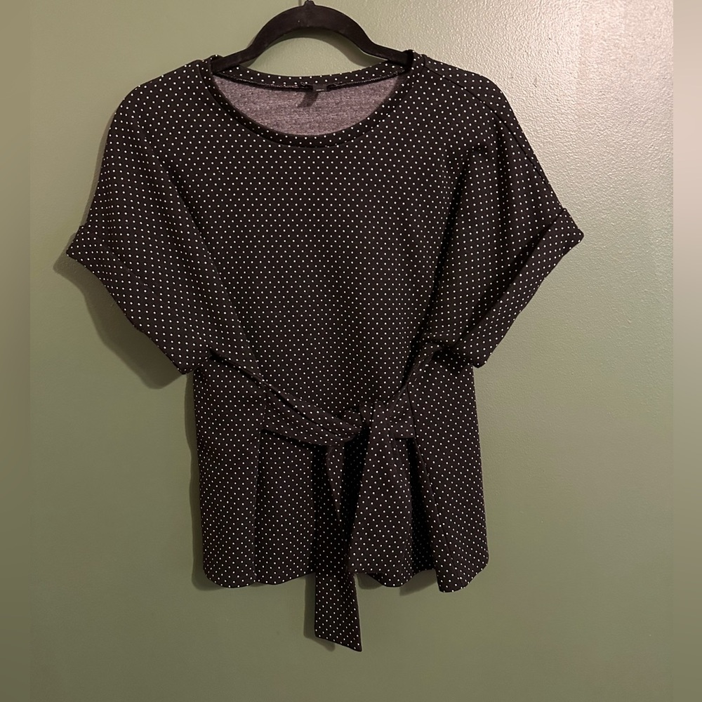 Polka dot, dress shirt, size small.